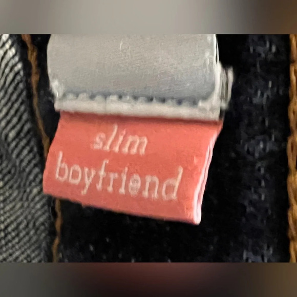 Cabi Women Jeans size 2 Slim Boyfriend cut. - Picture 3 of 13